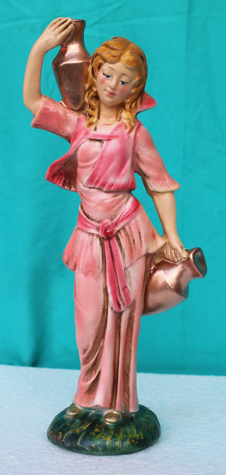 12) Donna con anfore [dim.H30c