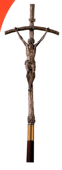 4013 Processional Crucifix