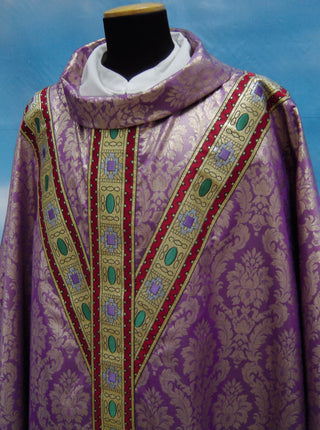 667-Chasuble-P