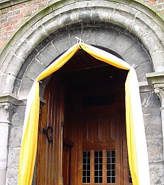 WHITE-GOLD BUNTING CHOOSE SIZE - BUNTING-WHITE-GOLD