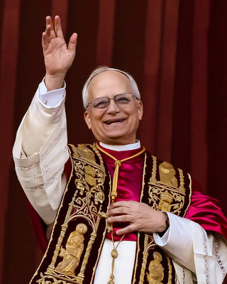 POPE LEO XIV - Waving Sleeved Print - PRI-1875-PRT