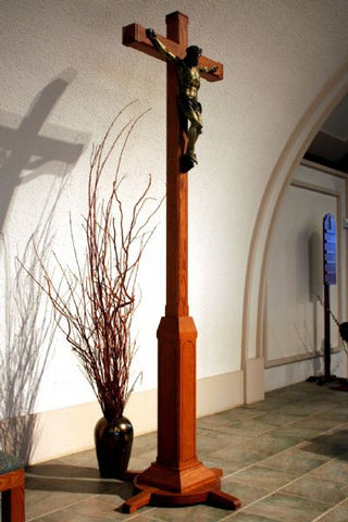 DH-CR-NC05 Processional Cross