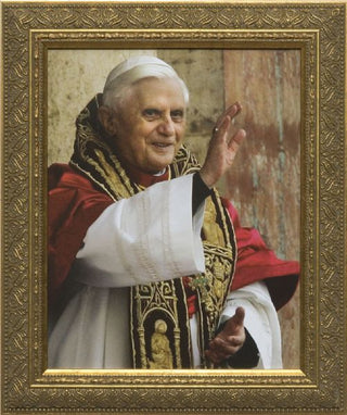 NW-1801 Pope Benedict in Blessing